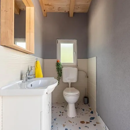 Villa Salt Bazen,jacuzzy Sukošan