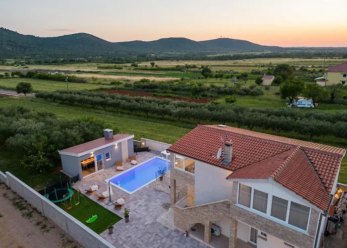 Villa Salt Bazen,jacuzzy *