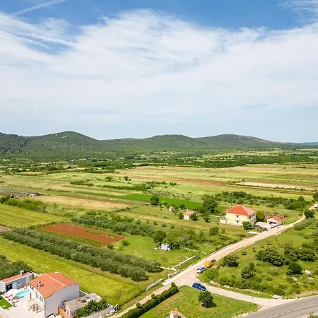 Villa Villa bazen,jacuzzy